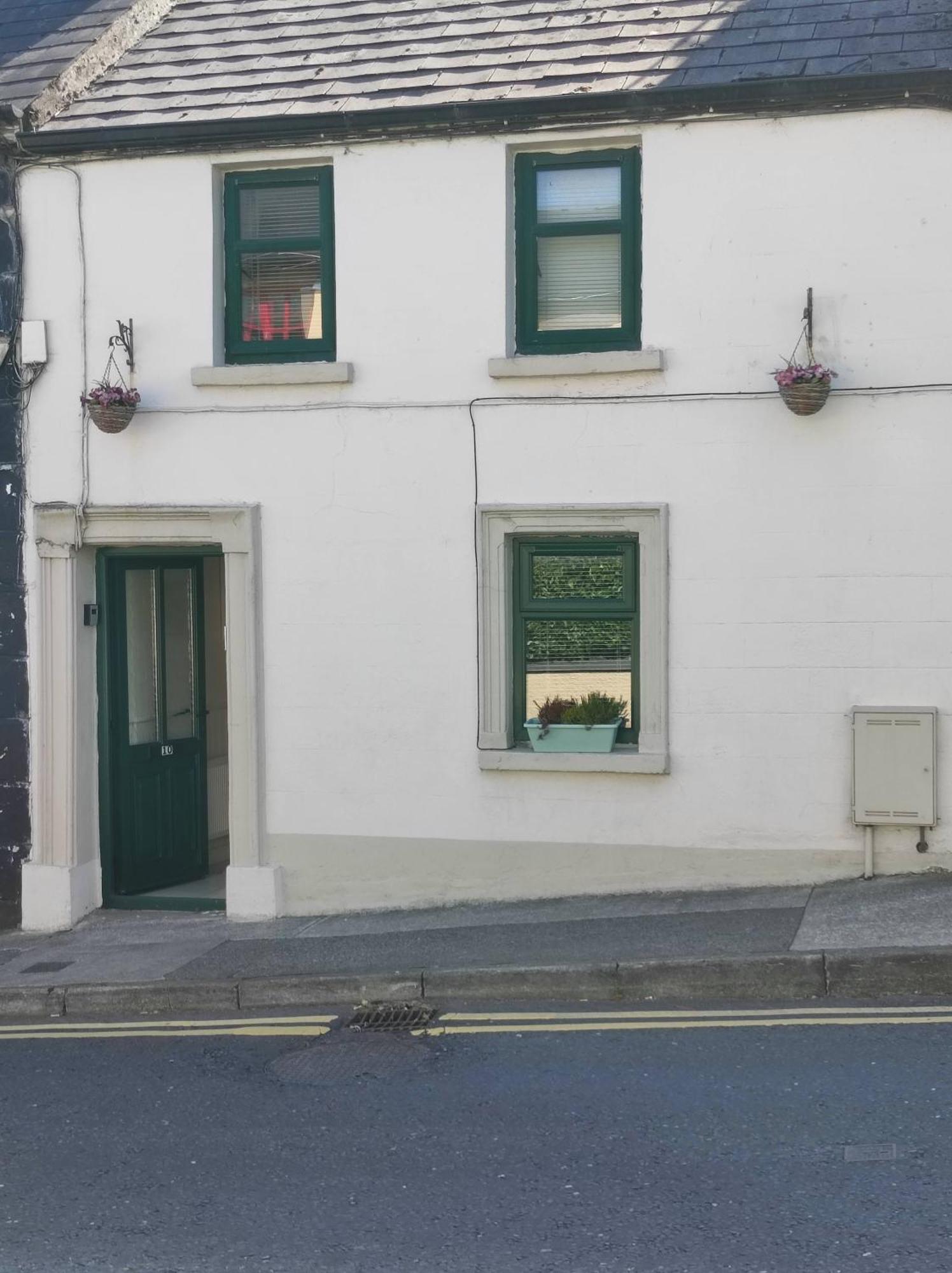 Bernie'S Place Castlebar Eksteriør billede